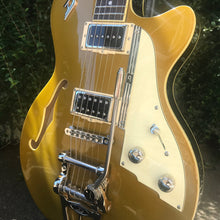 Load image into Gallery viewer, Duesenberg Starplayer TV Gold Top
