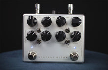 Load image into Gallery viewer, Darkglass Electronics Vintage Ultra V2
